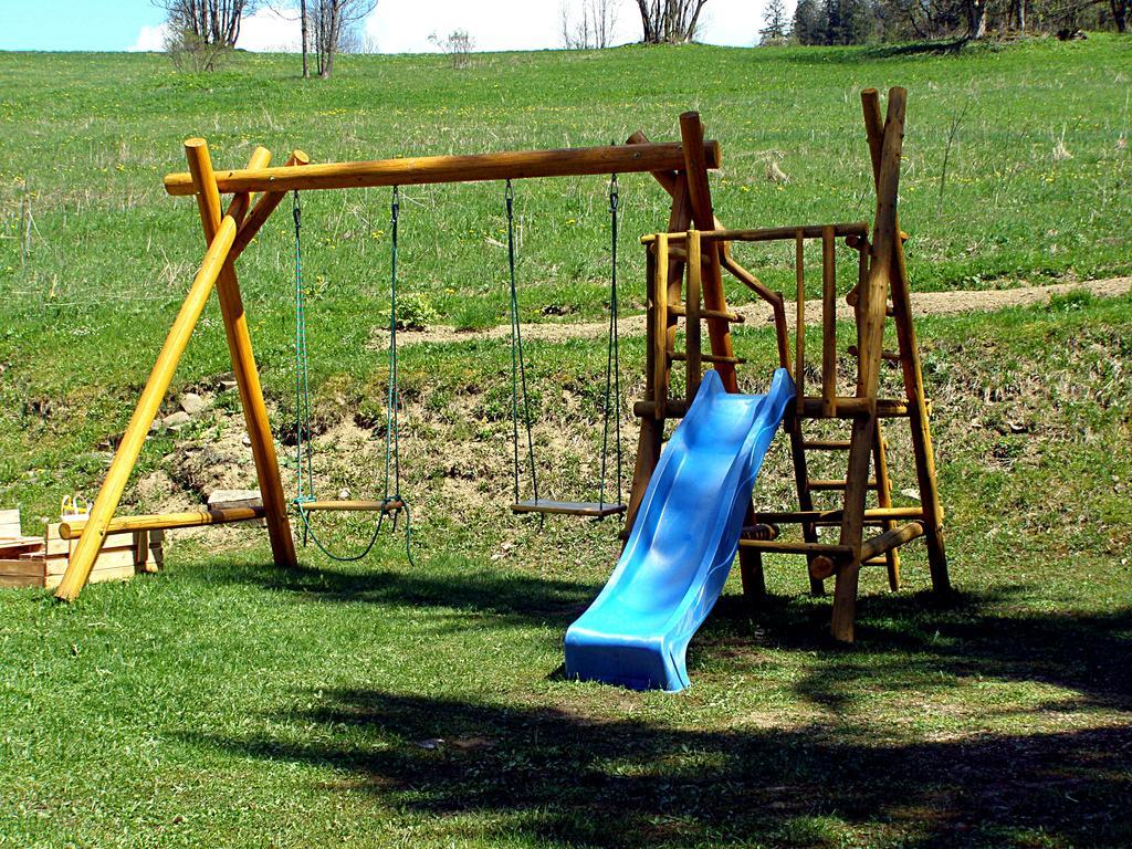 Dom Goscinny Na Skolach Gliczarów Extérieur photo